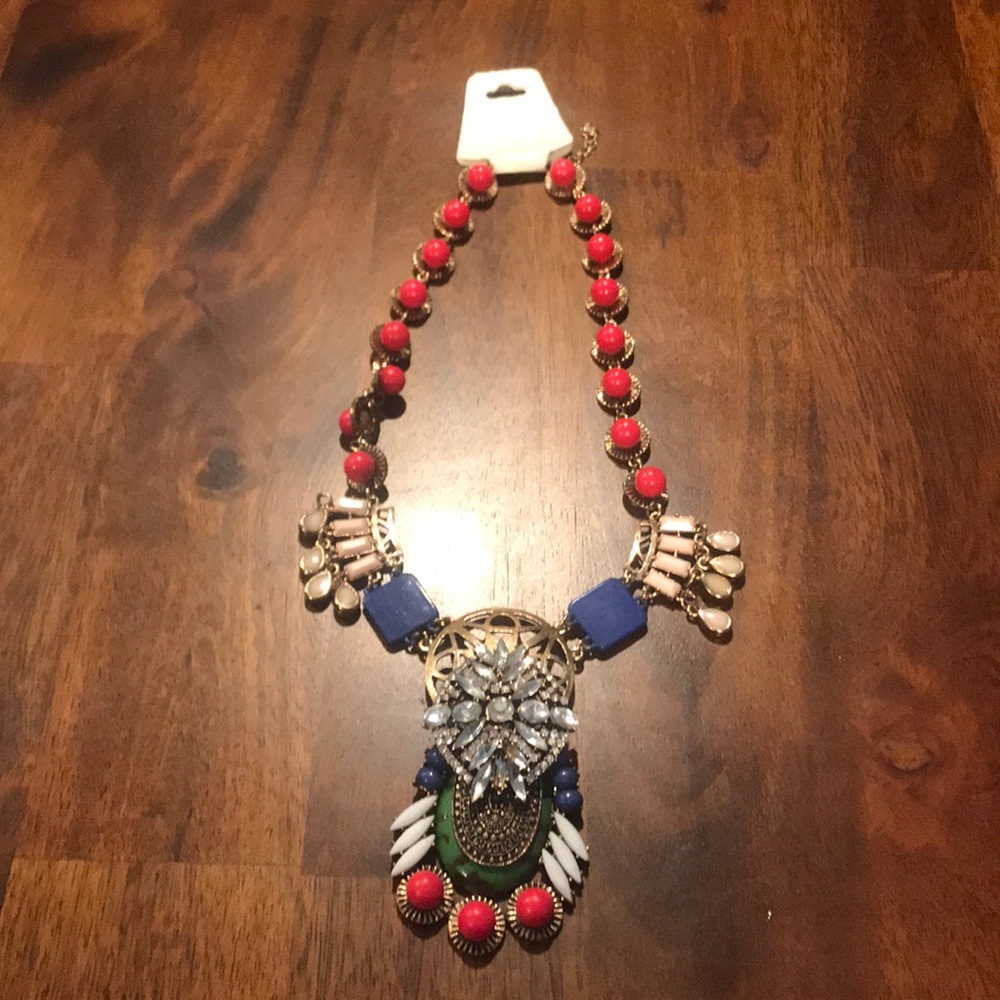 Multi color necklace